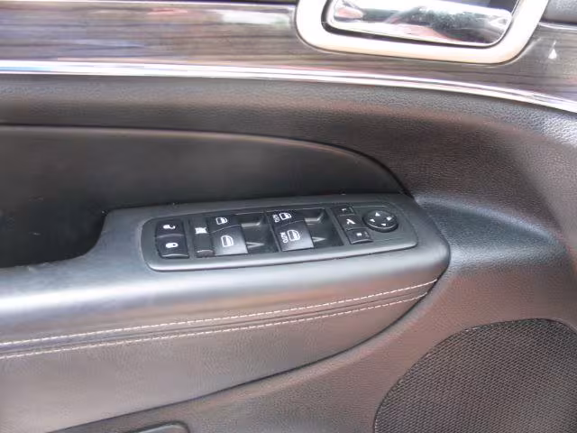 2014 Jeep Grand Cherokee - 1C4RJECG4EC216871 - Image #11